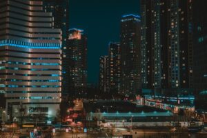 出張先として想定される都市の夜景